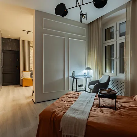 Luxury Saffron - Old Town Poznan